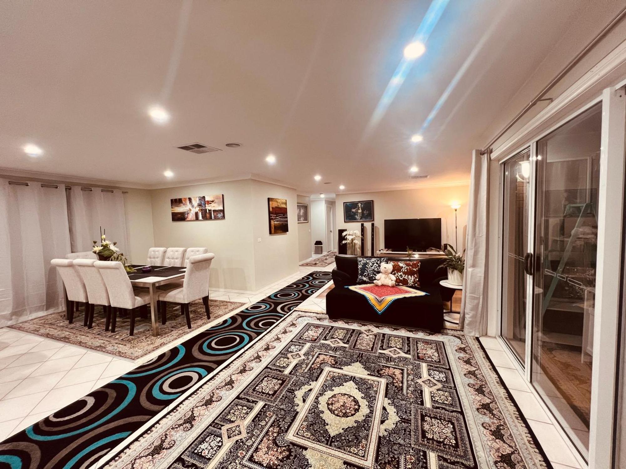 Spacious 6 Bedroom Holiday Home 15 Min Away From Melbourne Airport Sydenham Eksteriør bilde