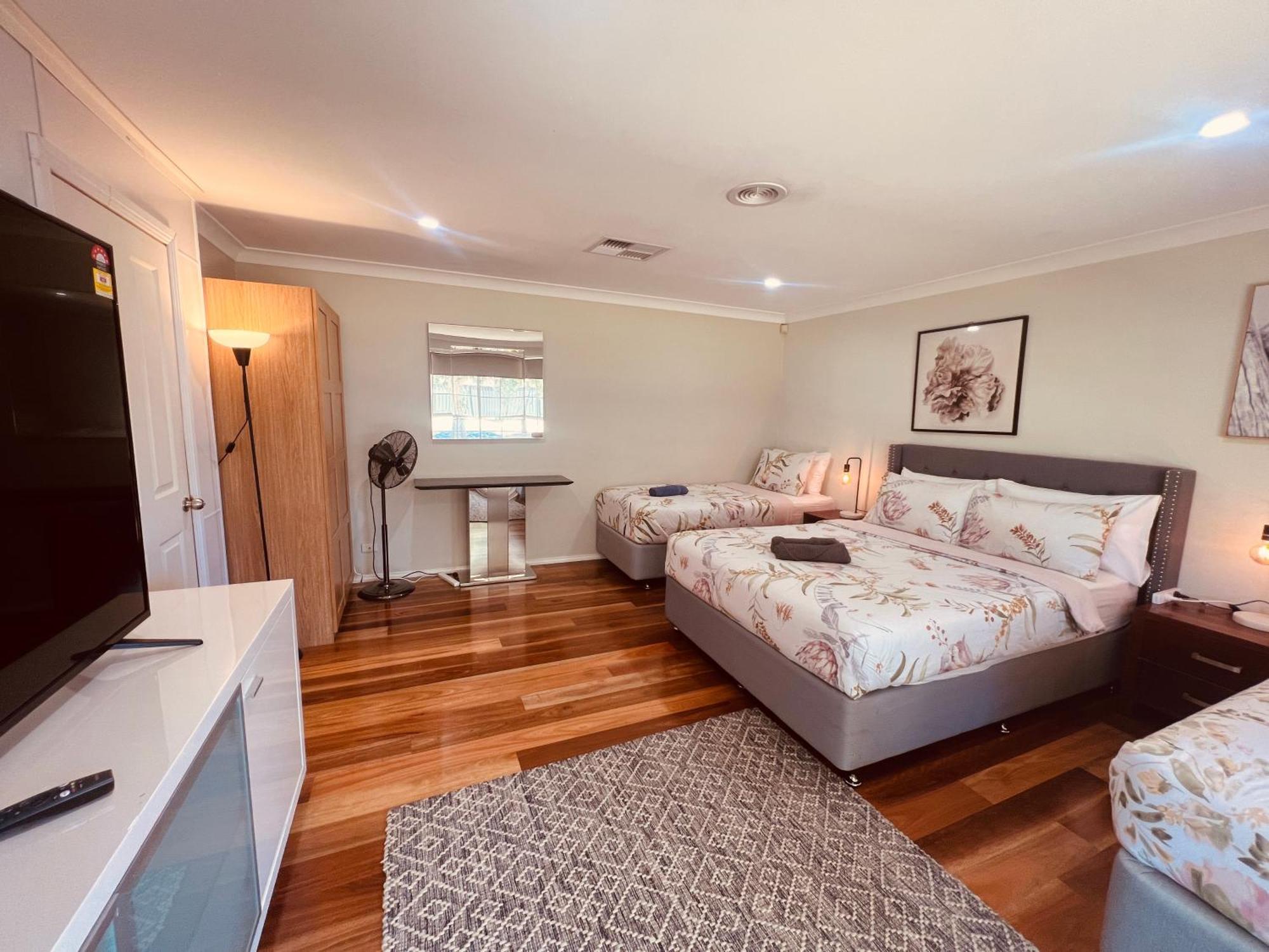 Spacious 6 Bedroom Holiday Home 15 Min Away From Melbourne Airport Sydenham Eksteriør bilde